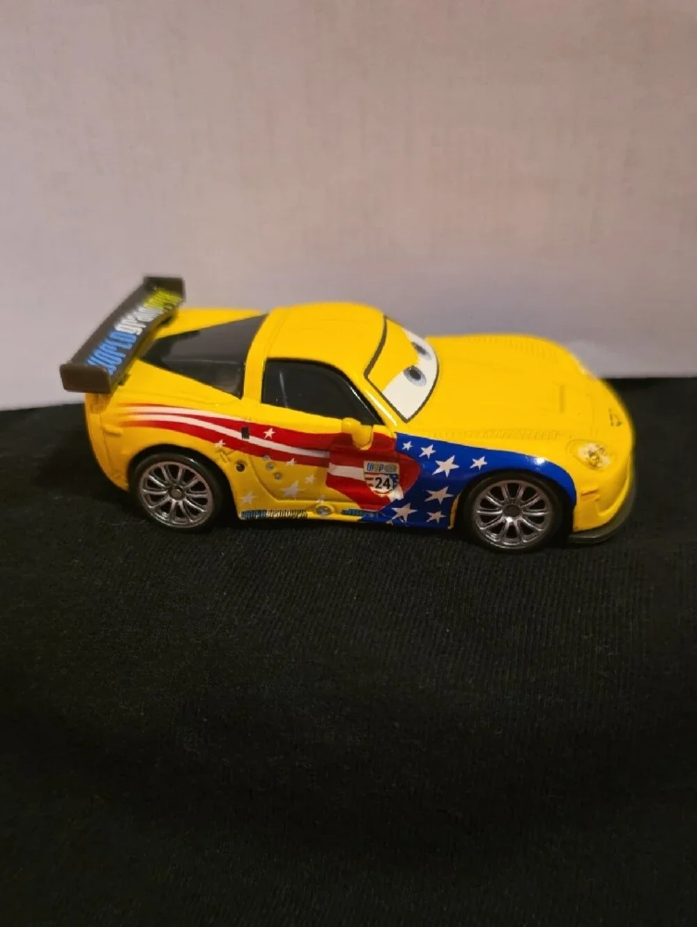 Mattel Jeff Gorvette From Cars 2 1:55 Scale Die-cast Car
